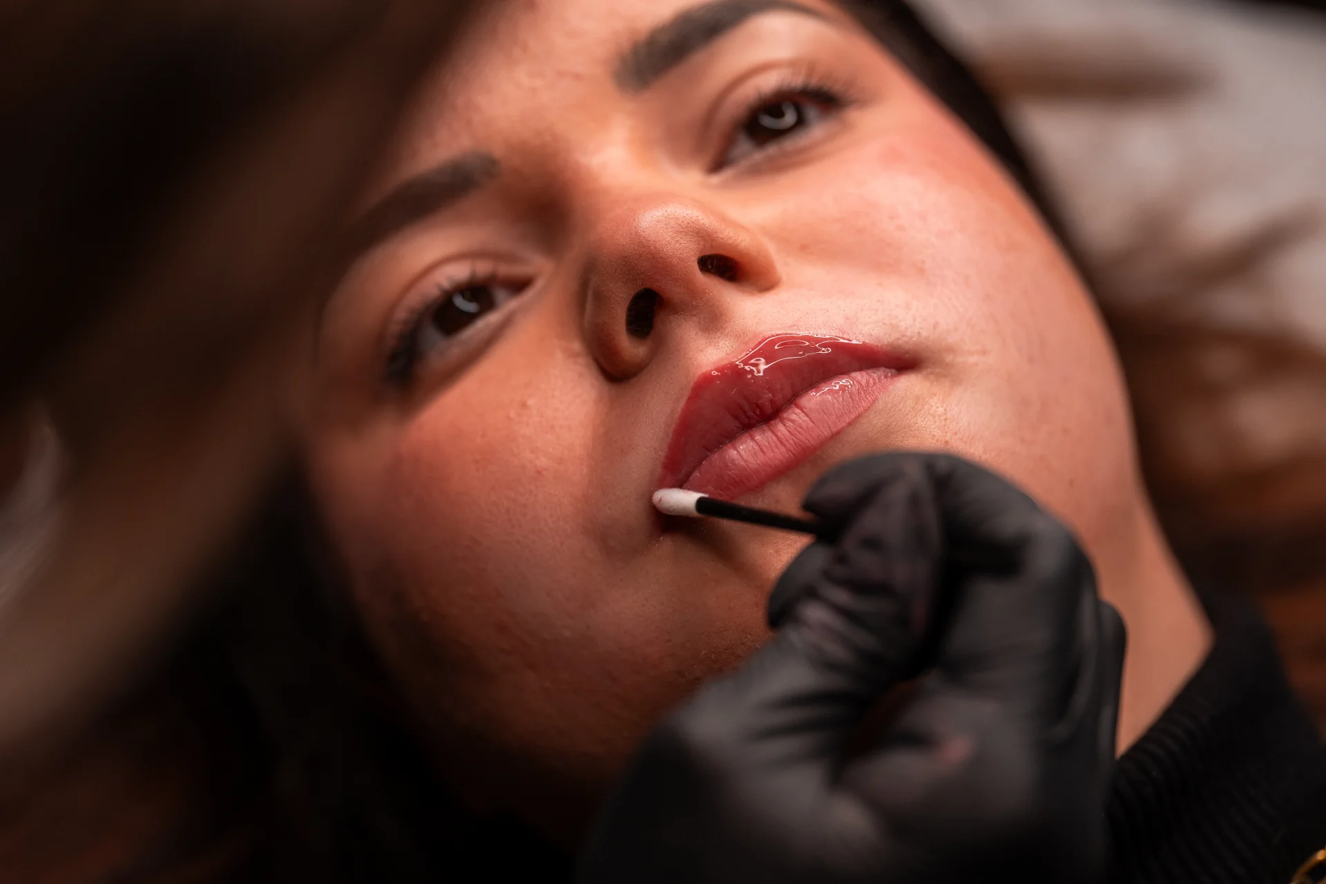 Résultat naturel après maquillage semi-permanent des lèvres